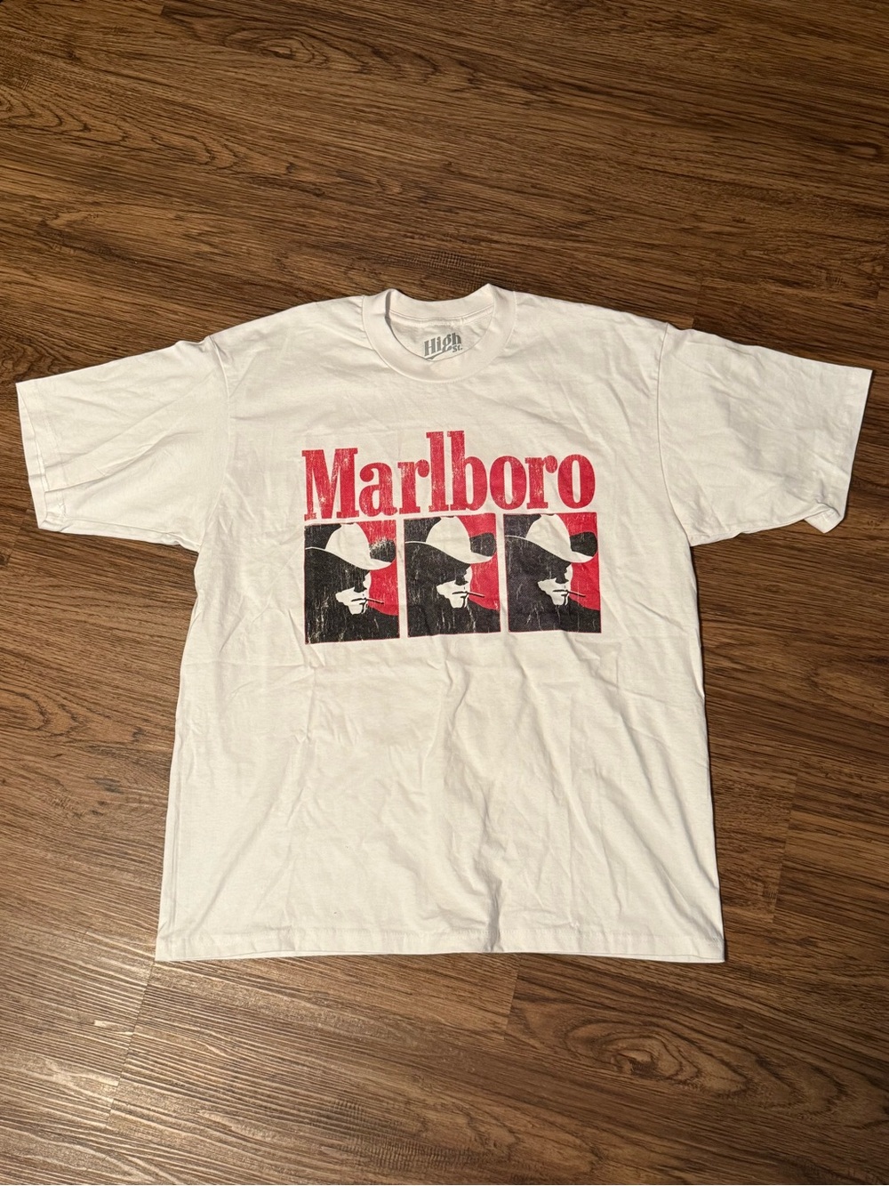 High St Marlboro Men’s White Tee with Front and Back Graphics in Size XL